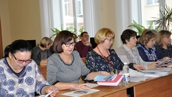 Шесть педагогов поборолись за победу в муниципальном этапе конкурса «Учитель года»