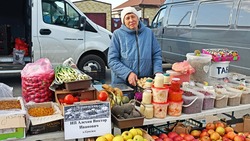 Местные и заезжие фермеры порадовали чернянцев широким выбором сельскохозяйственной продукции