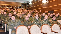 Чернянцы поздравили бойцов 88-го сапёрного полка с Днём инженерных войск